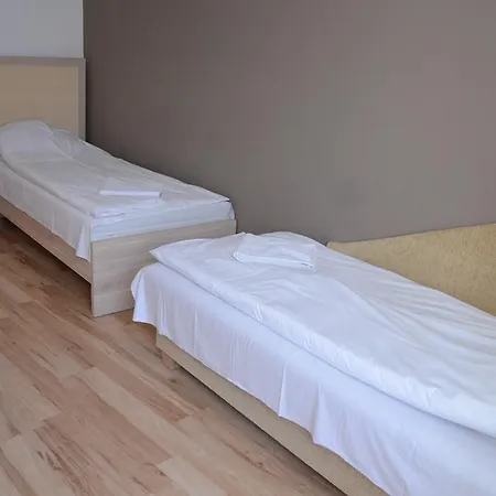 Centrum Apartman アパートホテル 3*