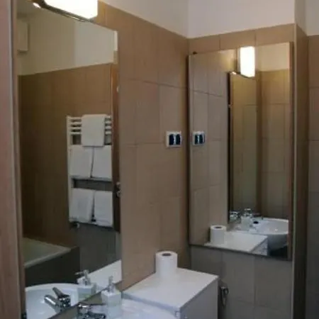 Centrum Apartman アパートホテル ミシュコルツ